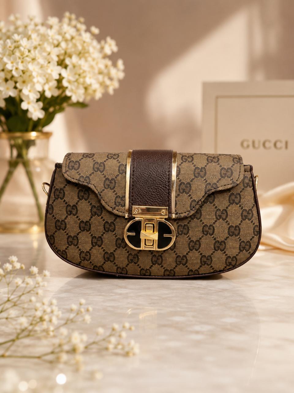 Gucci Heritage GG Shoulder Bag