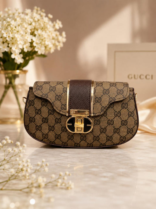 Gucci Heritage GG Shoulder Bag